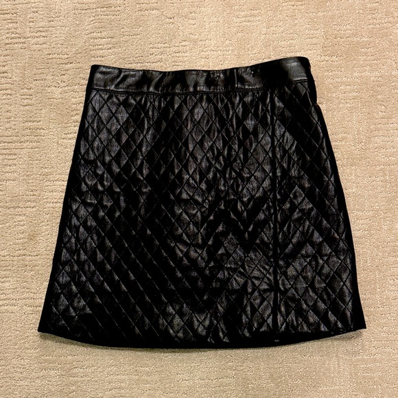 MELISSA NEPTON Black Quilted Vegan Leather Skirt - Picture 1 of 2
